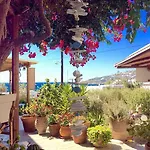 Διαμέρισμα Manos *